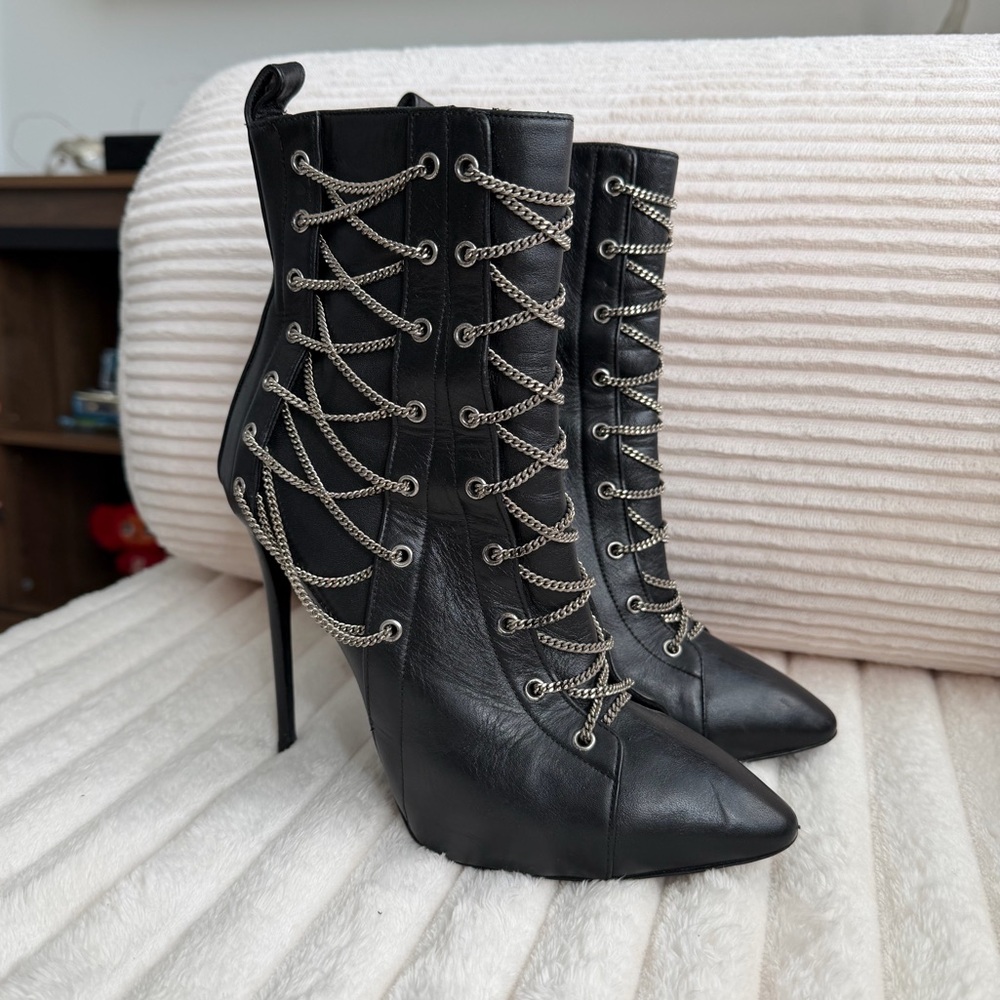 Authentic Giuseppe Zanotti Booties